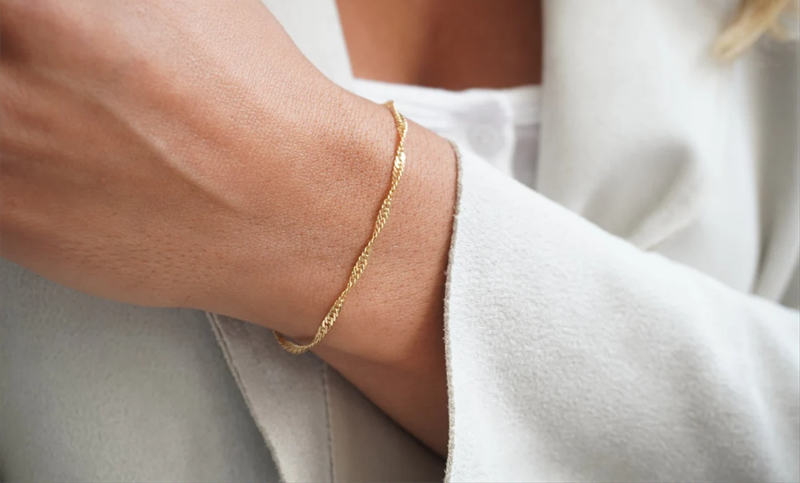 14K Gold Minimalist Bracelet